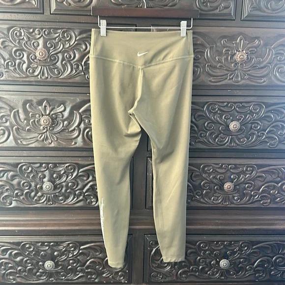 Nike dry fit leggings, green women’s - Picture 4 of 5